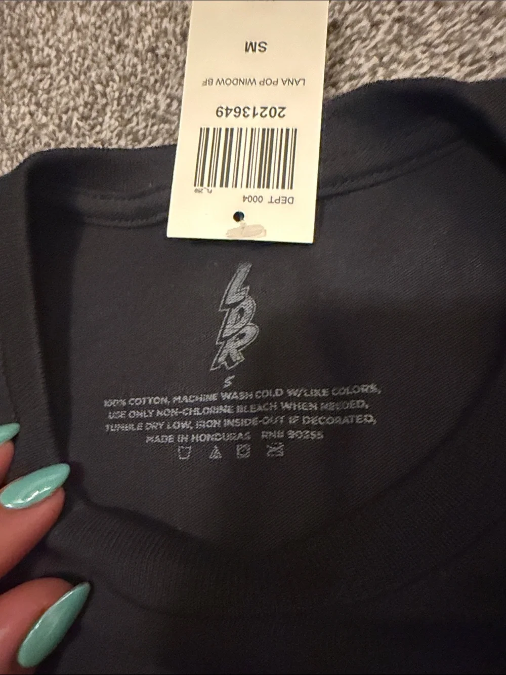 Lana Del Rey Graphic Tee - Black with Yellow Print - Picture 4 of 4
